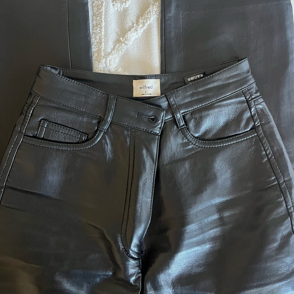 Wilfred Melina Pant